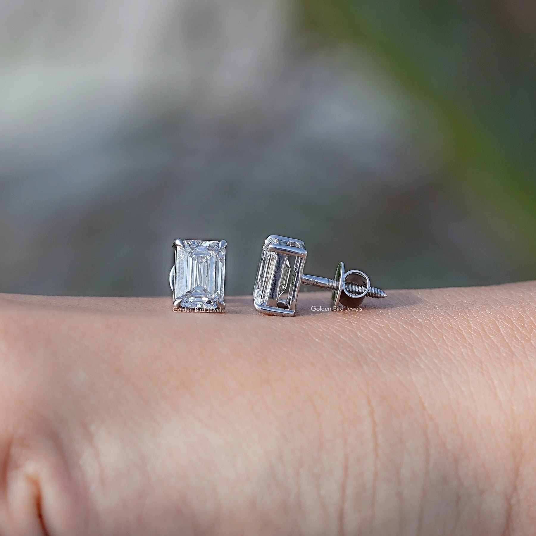 Front And Back Side View Of solitaire stud earrings crafted in lab diamonds