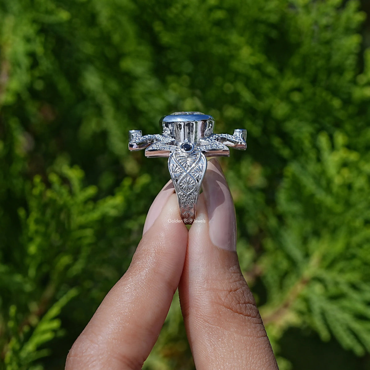 Detailed view of moissanite round cut wedding ring