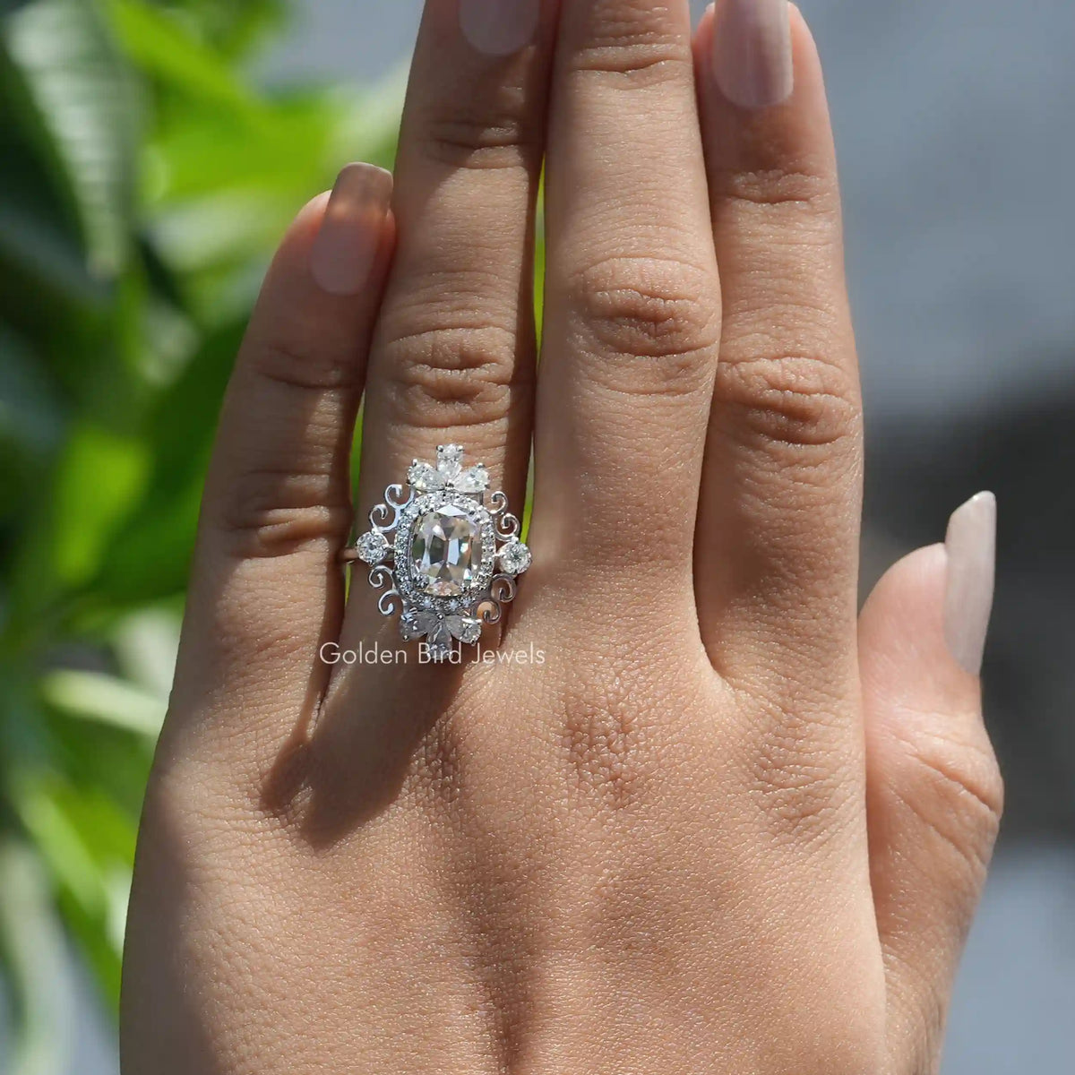 [Moissanite Vintage Style Old Mine Cushion Cut Ring]