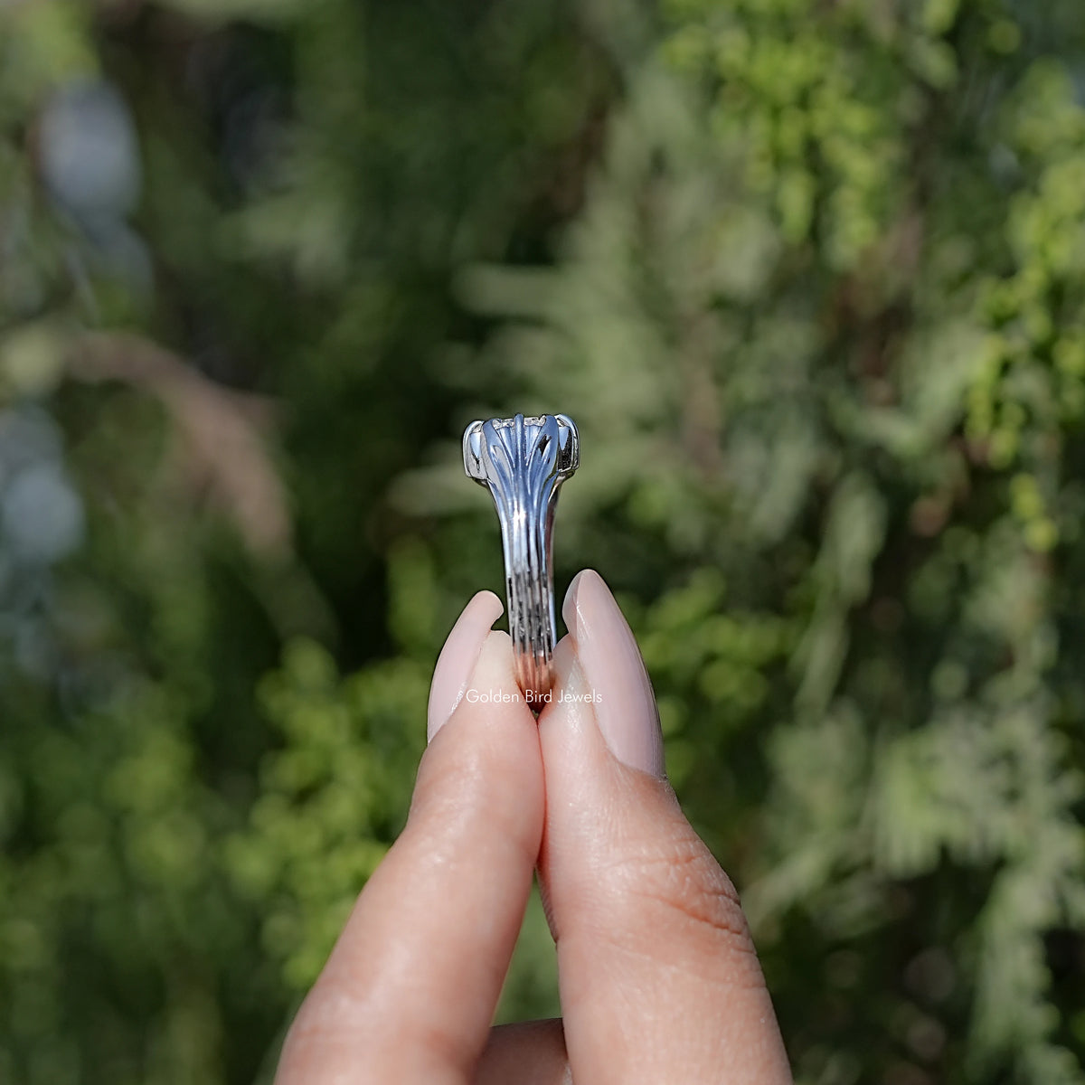 Round Cut Colorless Moissanite Engagement Ring