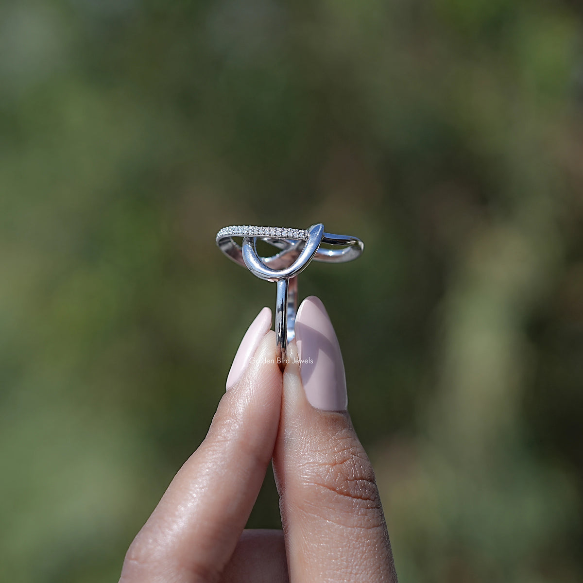 Round Cut Lab Diamond Criss Cross Loop Band