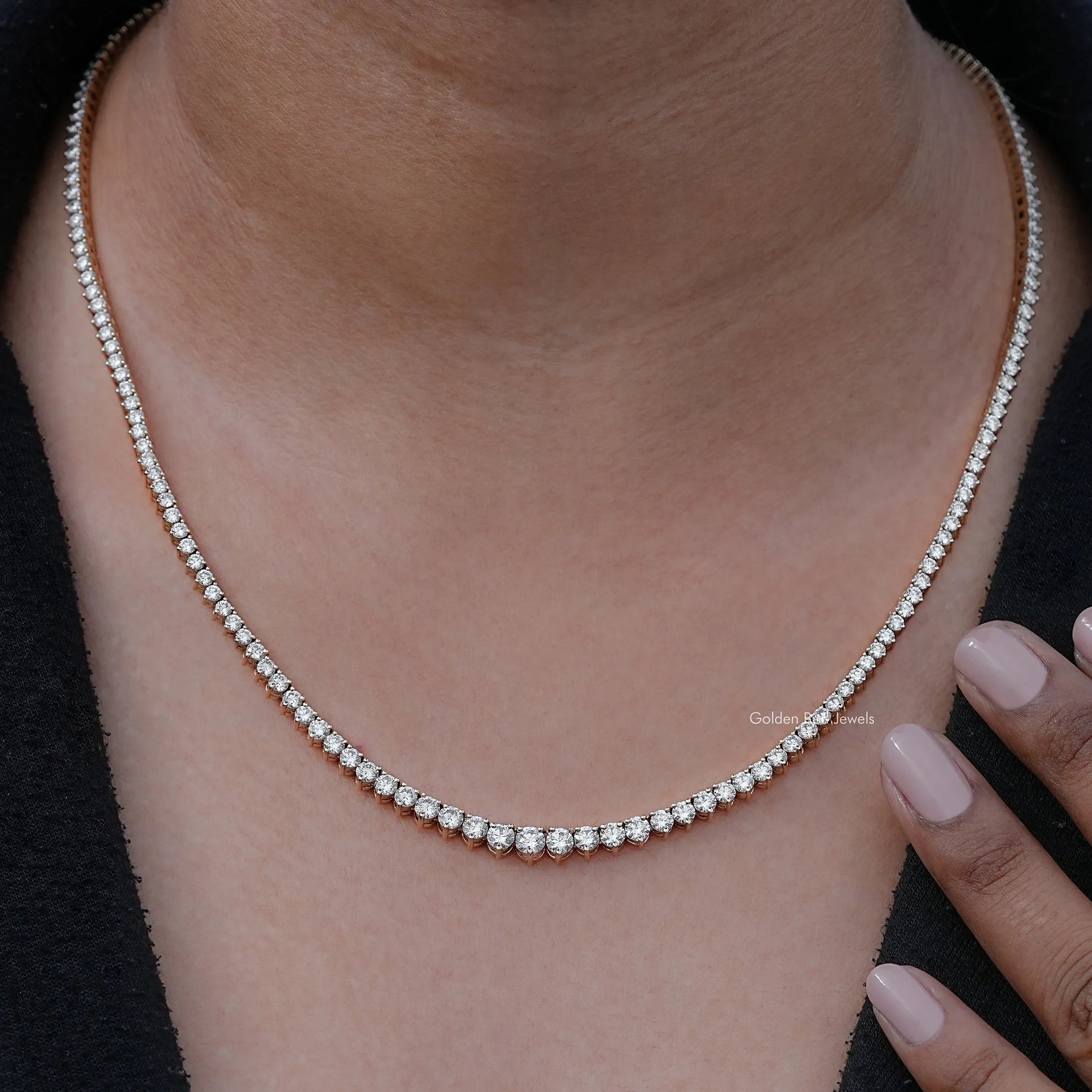 Close View Of Graduated Round Shaped Tennis Necklace