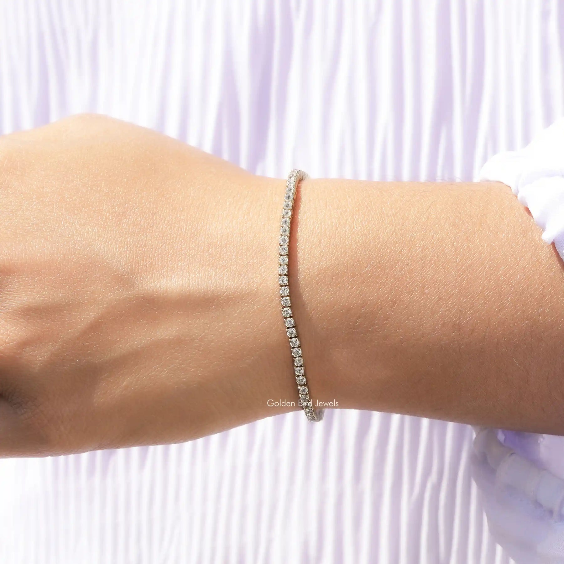 Close View Of Round Cut Lab Diamond Tennis Bracelet