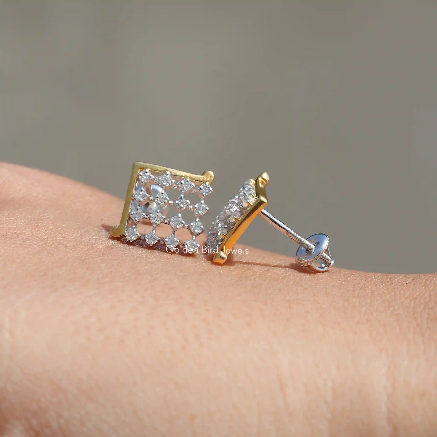 Round Shaped Moissanite Square Stud Earrings