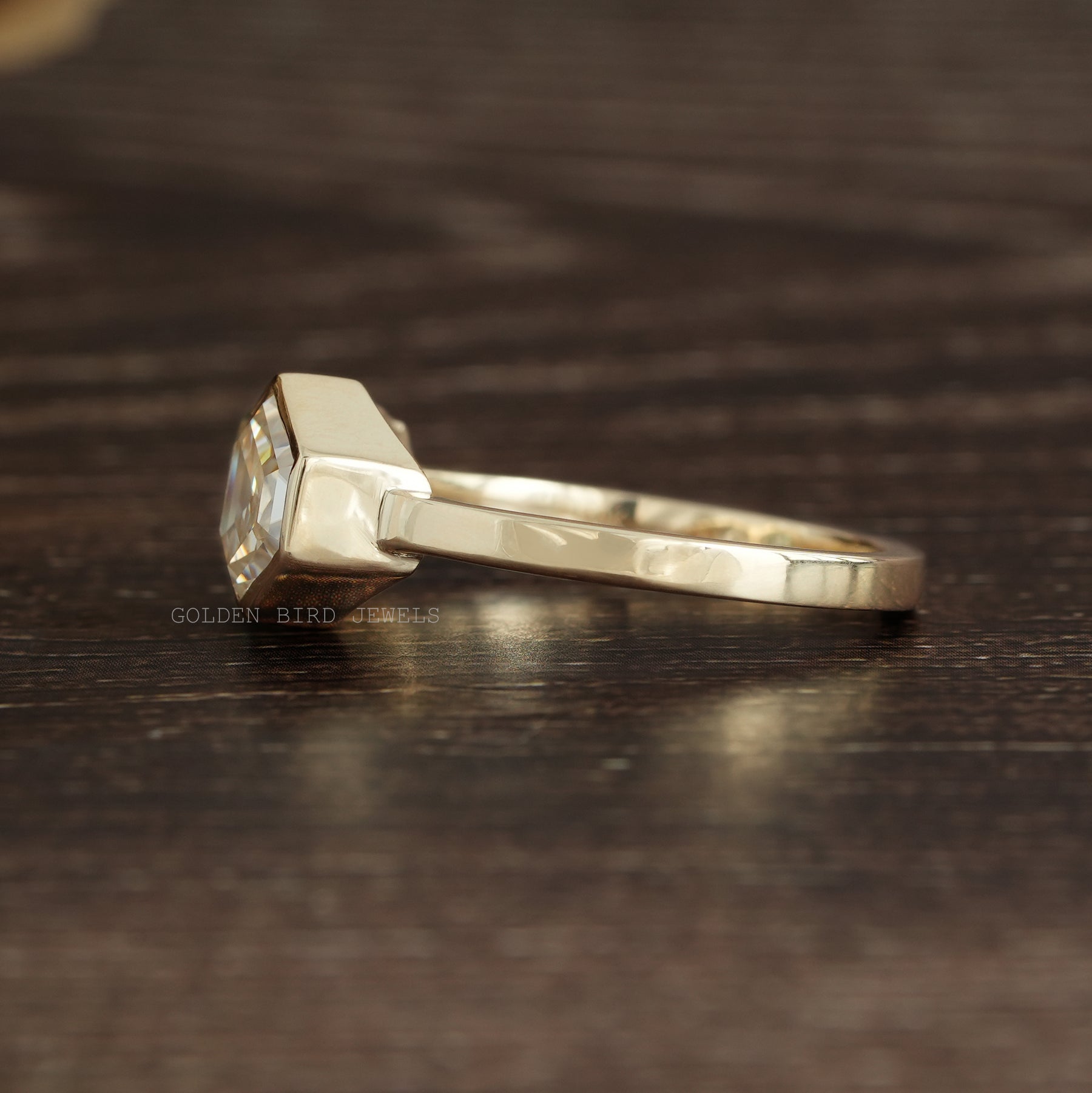 Unique Style Moissanite Toi Et Moi Engagement Ring