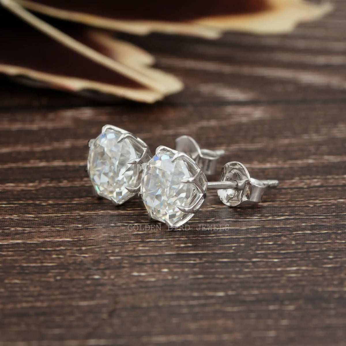 Back View Of octagon Cut Moissanite Stone