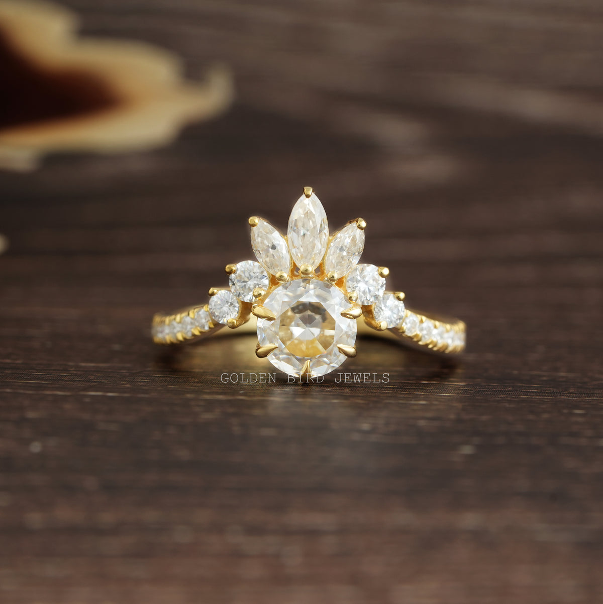 [Rose Cut Round Moissanite Curved Engagement Ring]-[Golden Bird Jewels]