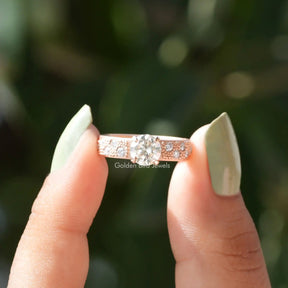 [Front view of 1 carat round cut moissanite wedding ring]-[Golden Bird Jewels]