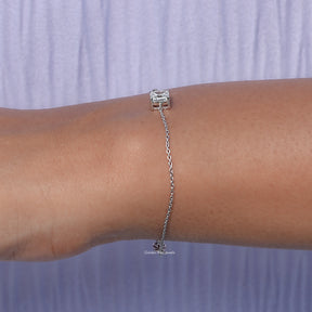 Side view of Asscher Cut chain Bracelet In White Gold