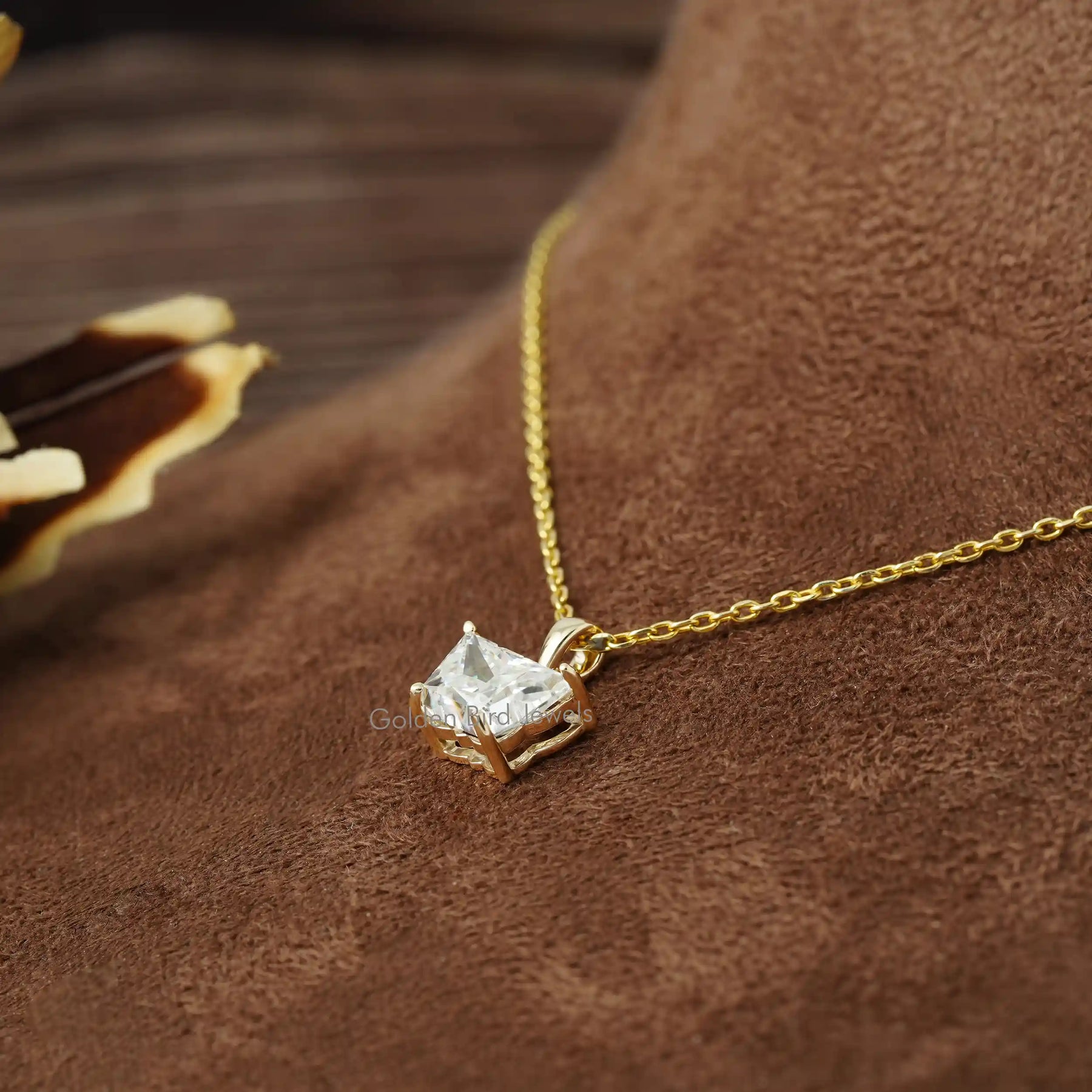 [Side view of colorless butterfly cut moissanite pendant made of yellow gold]-[Golden Bird Jewels]
