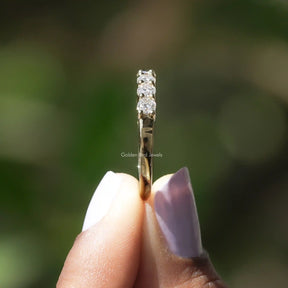 [Colorless Round Cut Moissanite Band]-[Golden Bird Jewels]