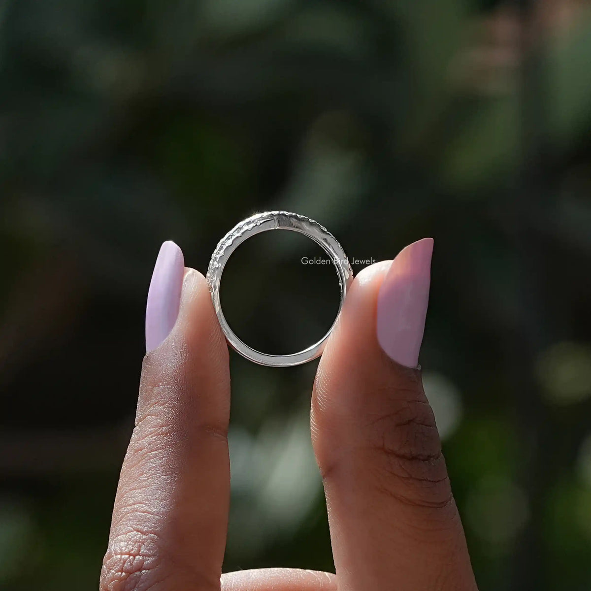 [Moissanite Criss Cross Round Eternity Wedding Band]-[Golden Bird Jewels]