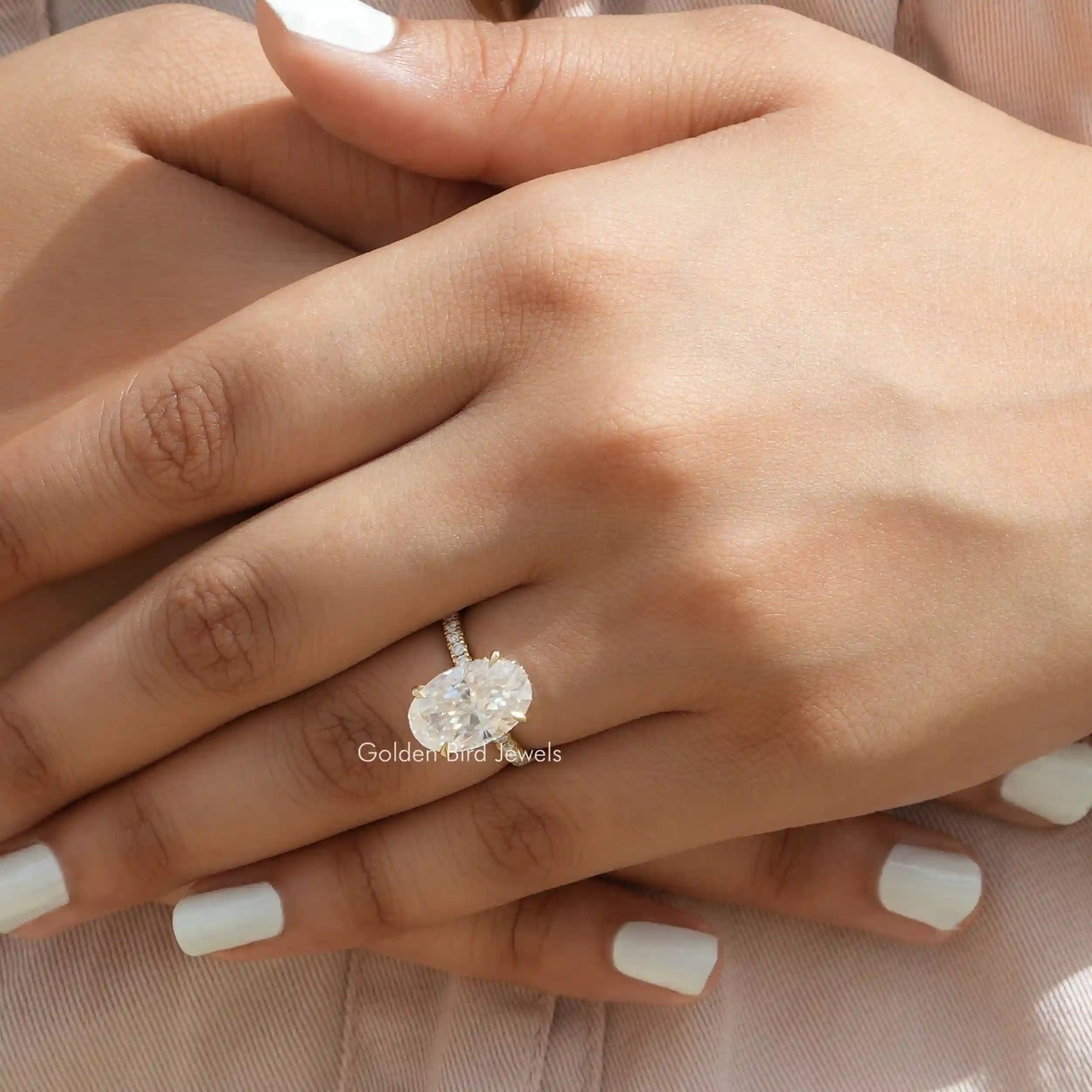 Crushed Ice Oval Cut Moissanite Solitaire Ring