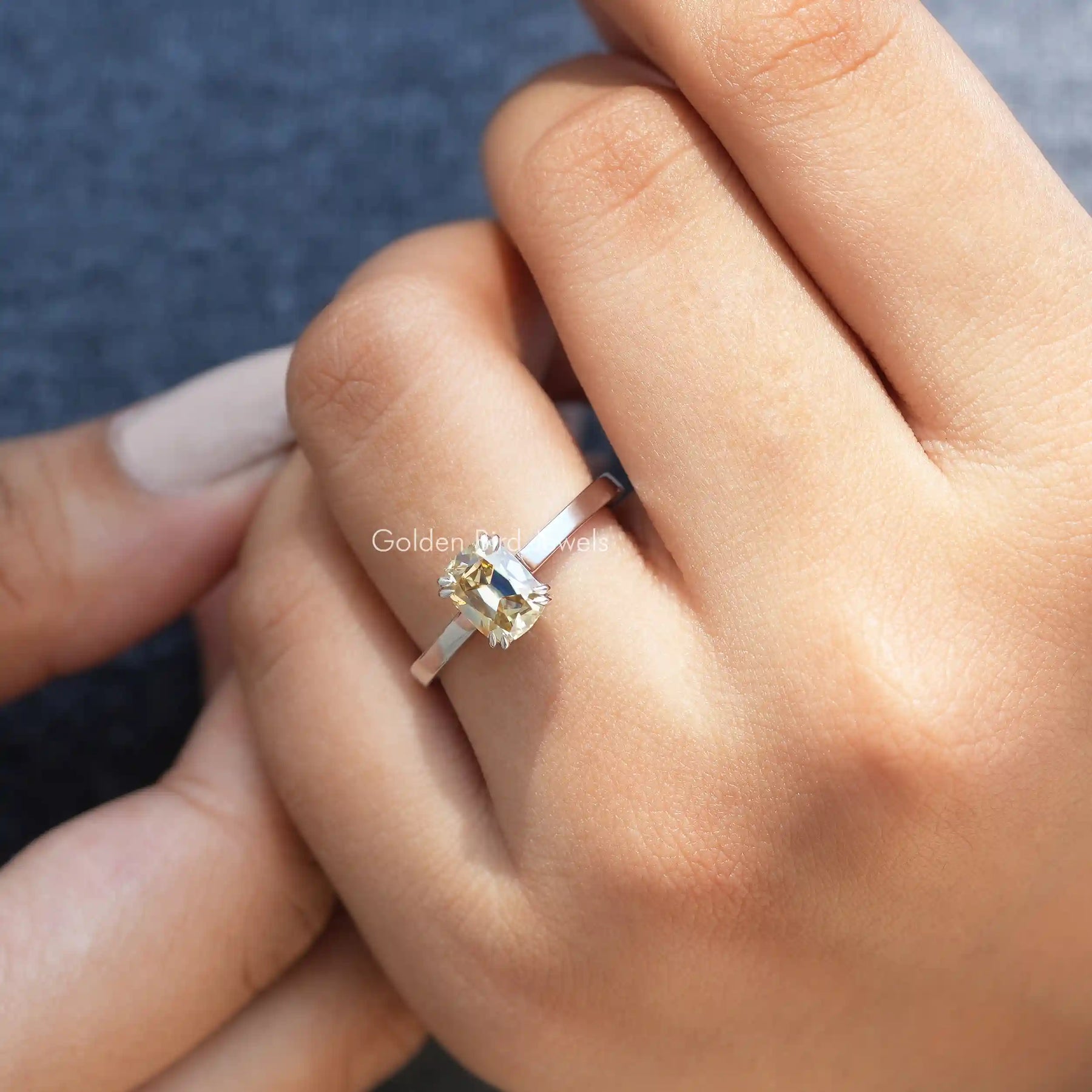 [Cushion Cut Moissanite Engagement Ring]-[Golden Bird Jewels]