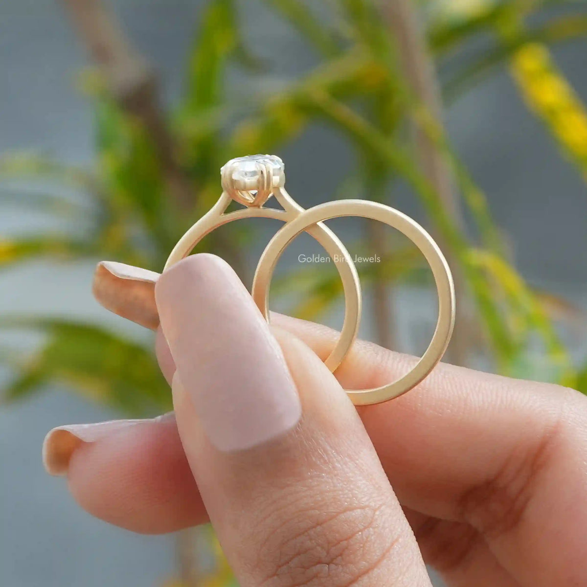 [Moissanite dutch marquse bridal ring set crafted with cathedral setting]