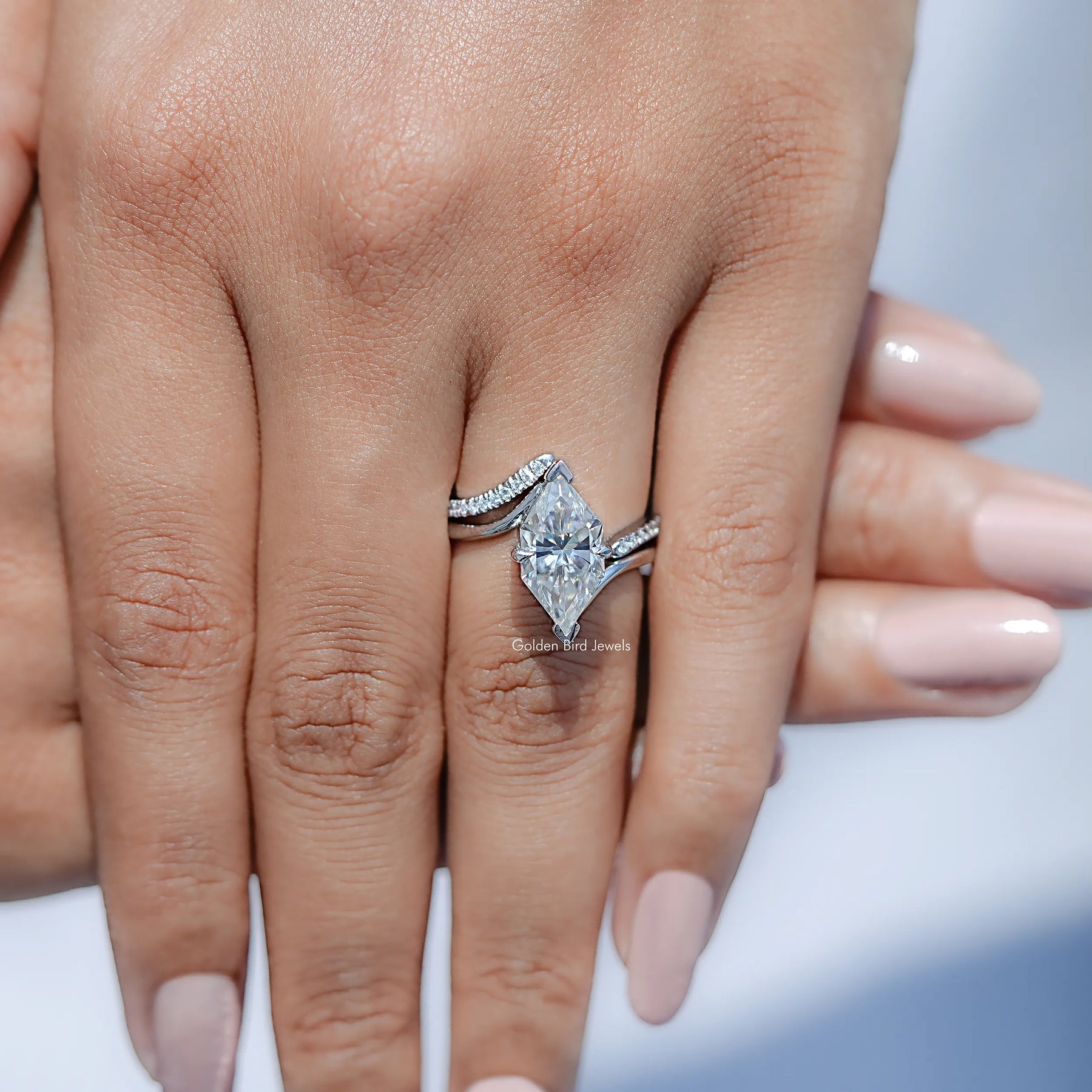 Dutch Marquise Moissanite Bridal Ring Set