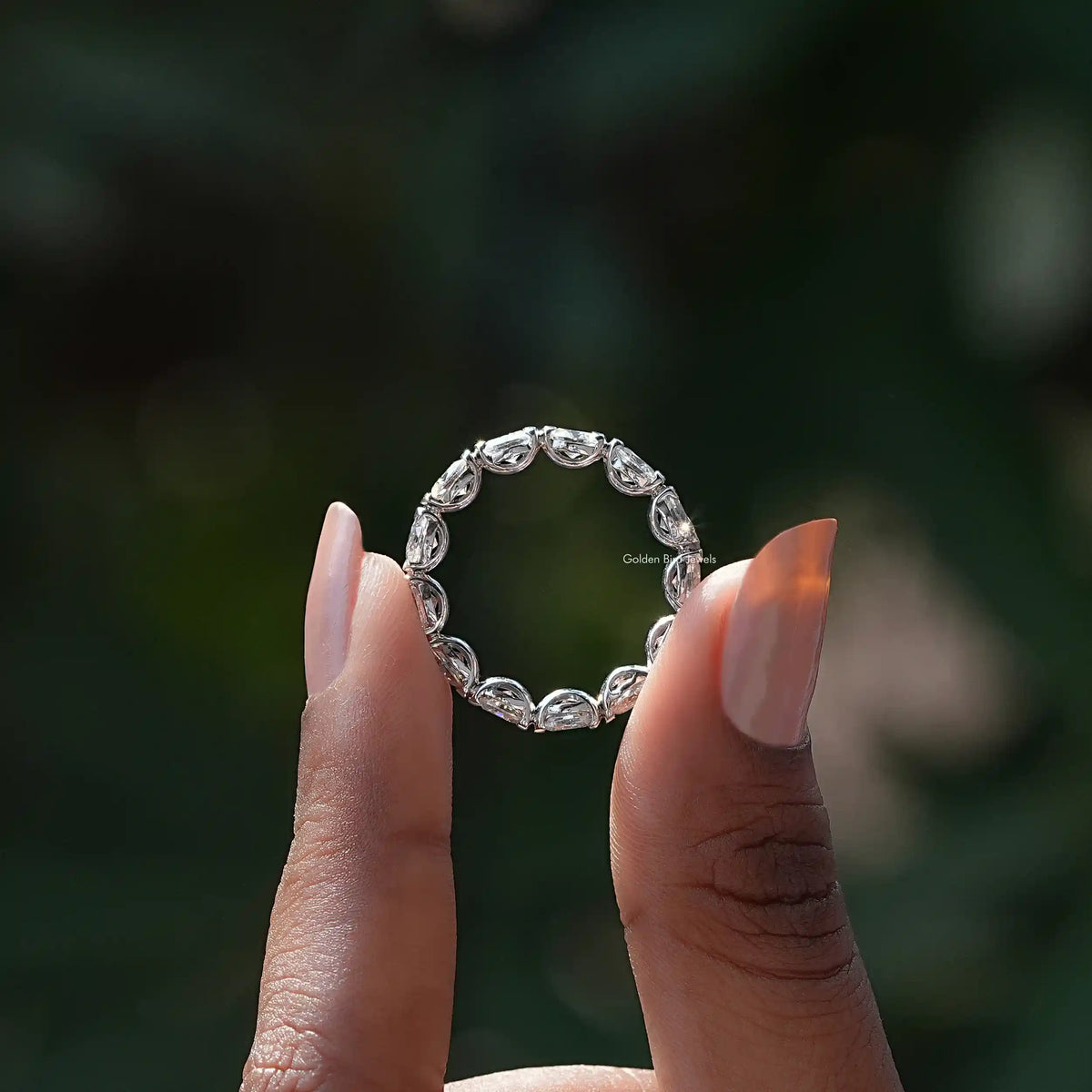 [Colorless Oval Cut Moissanite Eternity Band]-[Golden Bird Jewels]