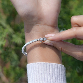 Emerald And Round Cut Diamond Tennis Bracelet