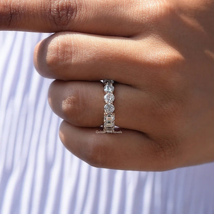 Half Emerald & Round Cut Moissanite Band