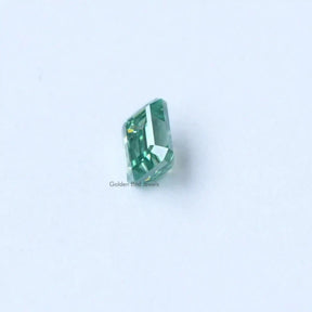 Cross View Of Emerald Cut Loose Stone