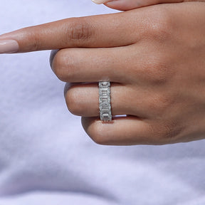 [Emerald Lab Diamond Eternity Band]-[Golden Bird Jewels]