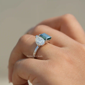 [Emerald & Pear Cut Moissanite Toi Moi Ring Set In Prongs]-[Golden Bird Jewels]