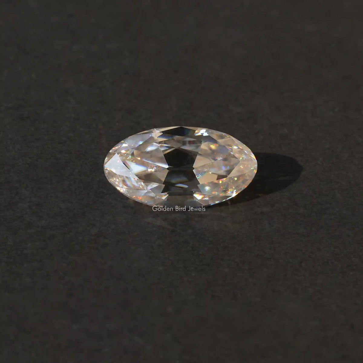 [This moissanite moval cut loose stone made of near colorless]-[Golden Bird Jewels]