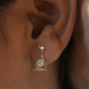[Moissanite round cluster earrings made of colorless color]-[Golden Bird Jewels]