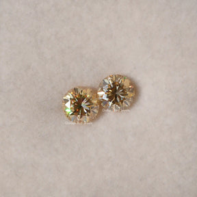 [This matching pair loos stones made of vs clarity]-[Golden Bird Jewels]