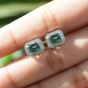 [Green emerald cut stud earrings made of vvs clarity]-[Golden Bird Jewels]