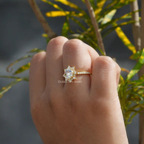 [This moissanite rose cut round wedding ring made of side round cut stones]-[Golden Bird Jewels]