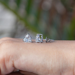 Front And Back Side View Of solitaire stud earrings crafted in lab diamonds