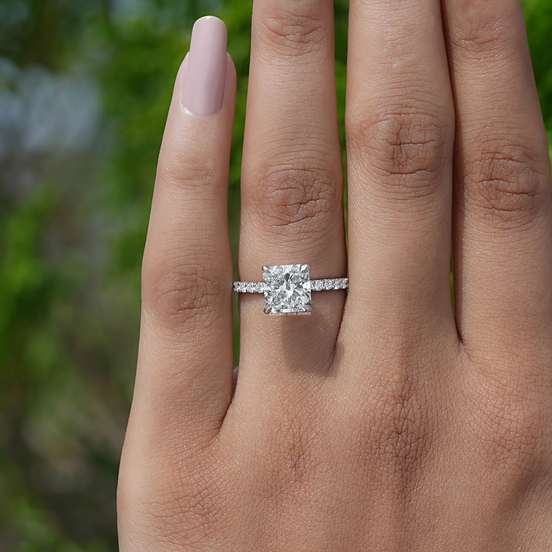 Wedding rings with square cut out | Beachweddingtips.com