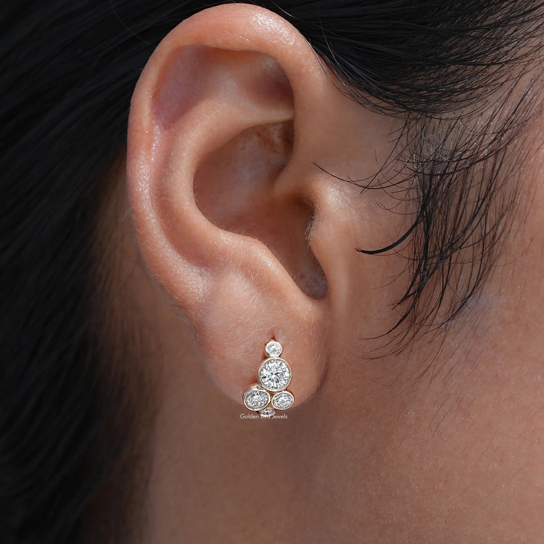 [White Gold Round Shaped Earrings]-[Golden Bird Jewels]