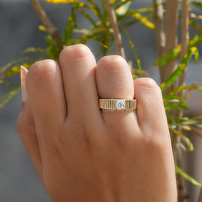 [Lab-Grown round cut solitaire engagement ring made in 14k yyellow gold]