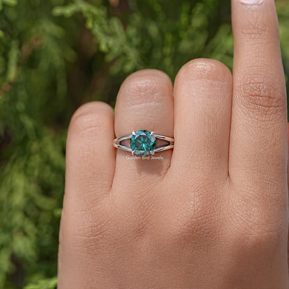 Round Cut Moissanite Gemstone Split Shank Engagement Ring