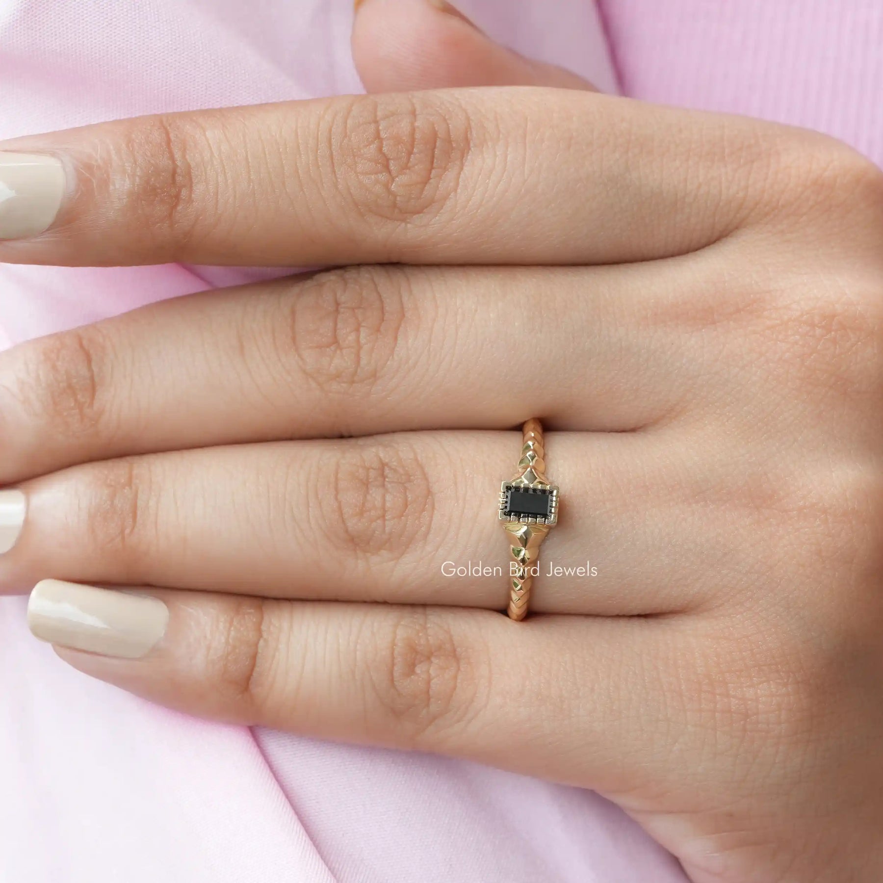 [18k Yellow Gold Baguette Cut Moissanite Engagement Ring]-[Golden Bird Jewels]