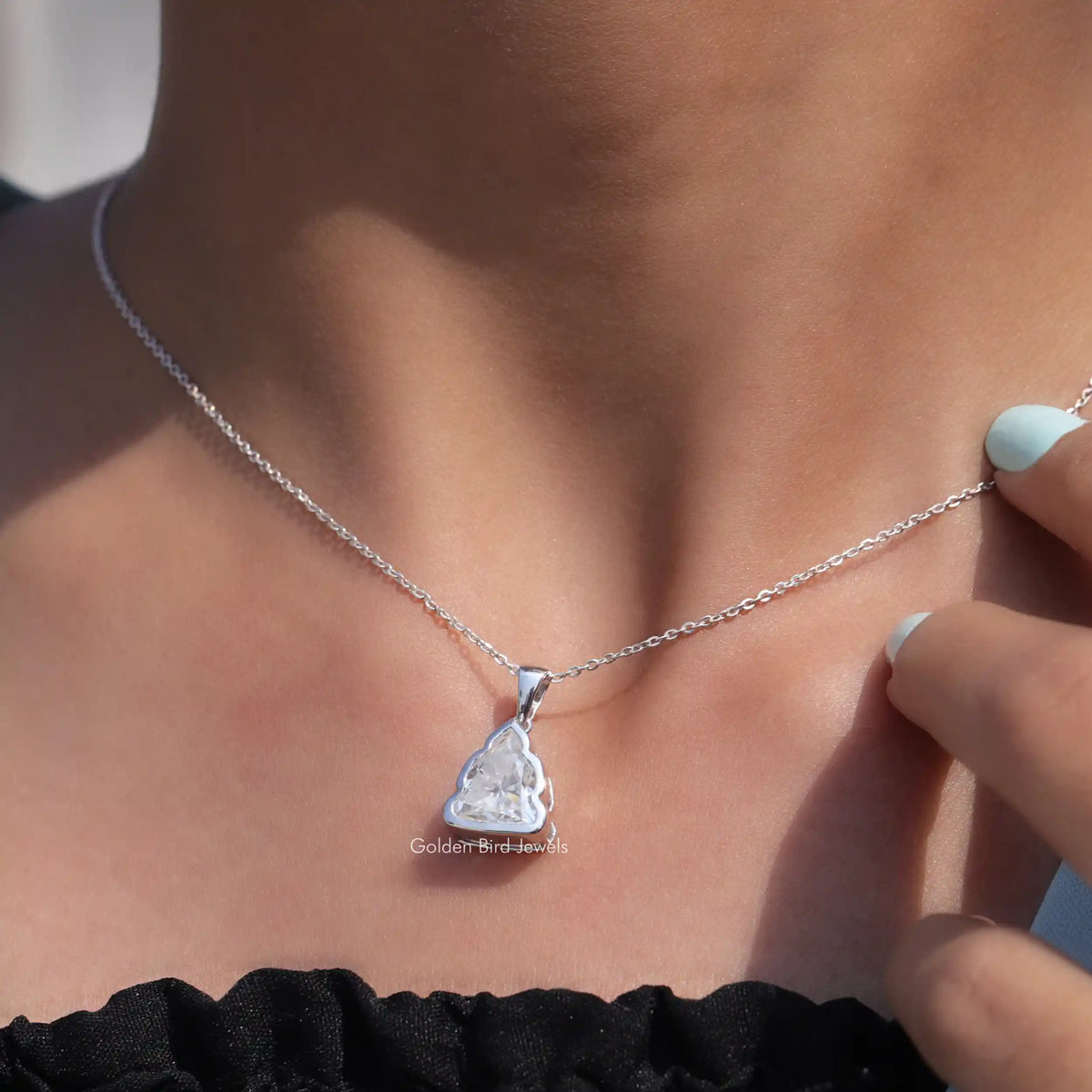 [Colorless Buddha Cut Moissanite Pendant]-[Golden Bird Jewels]