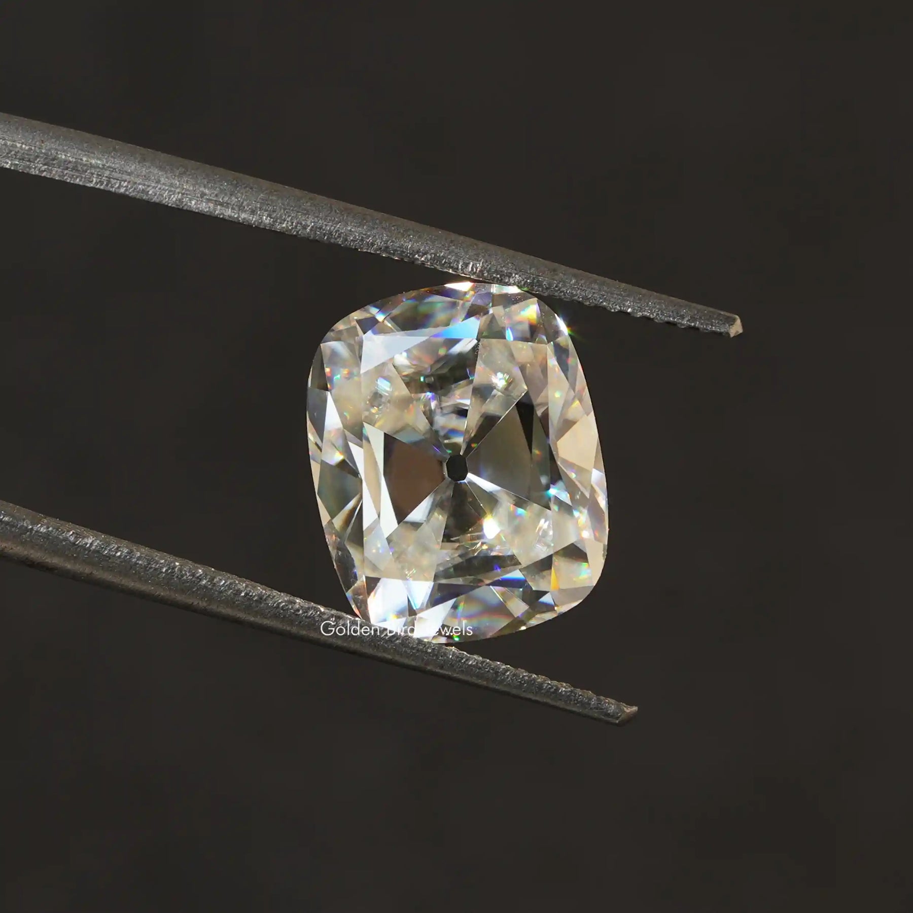 [Colorless old mine cushion cut loose moissanite made of colorless color]-[Golden Bird Jewels]