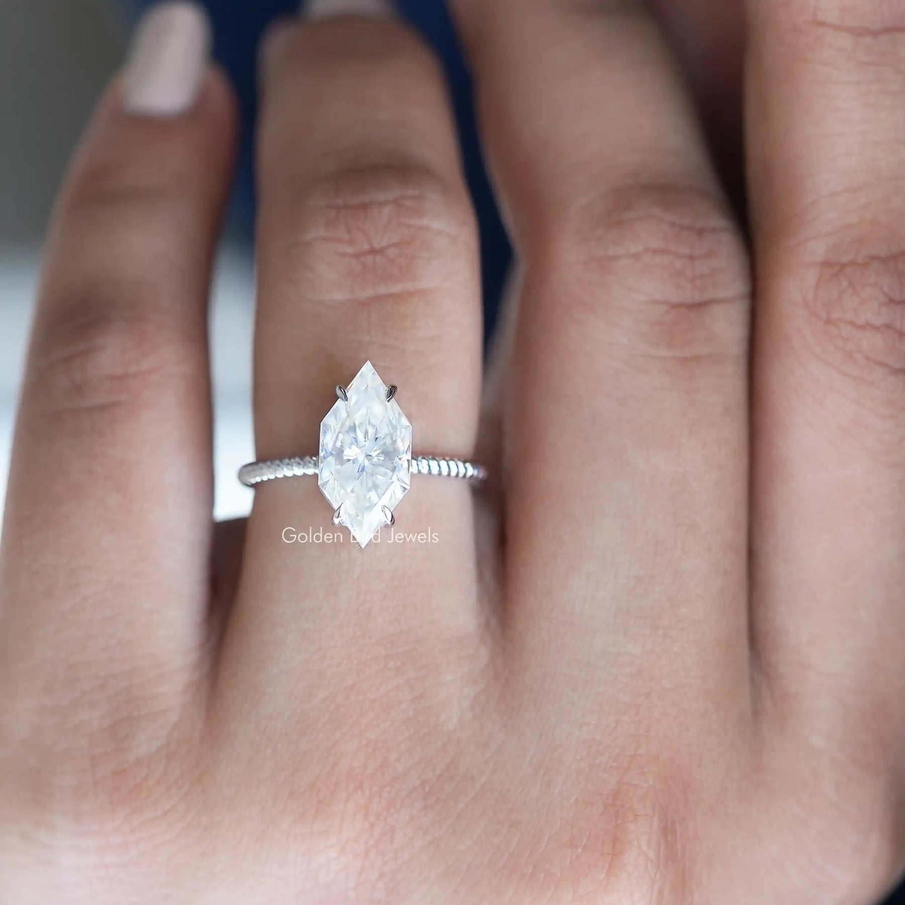 [Dutch Marquise Engagement Ring 18k White Gold]-[Golden Bird Jewels]