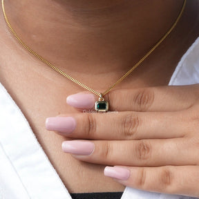 [Moissanite emerald cut pendant made of vs clarity]-[Golden bird Jewels]
