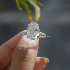Front View of Colorless Moissanite Stone Engagement Ring In Finger