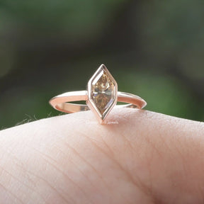 [Step cut dutch marquise cut engagement ring  made of bezel setting]-[Golden Bird Jewels]
