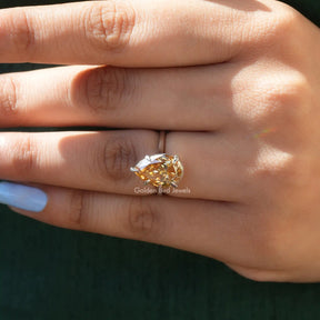 [Moissanite Pear Cut Solitaire Wedding Ring In Yellow Gold]-[Golden Bird  Jewels]