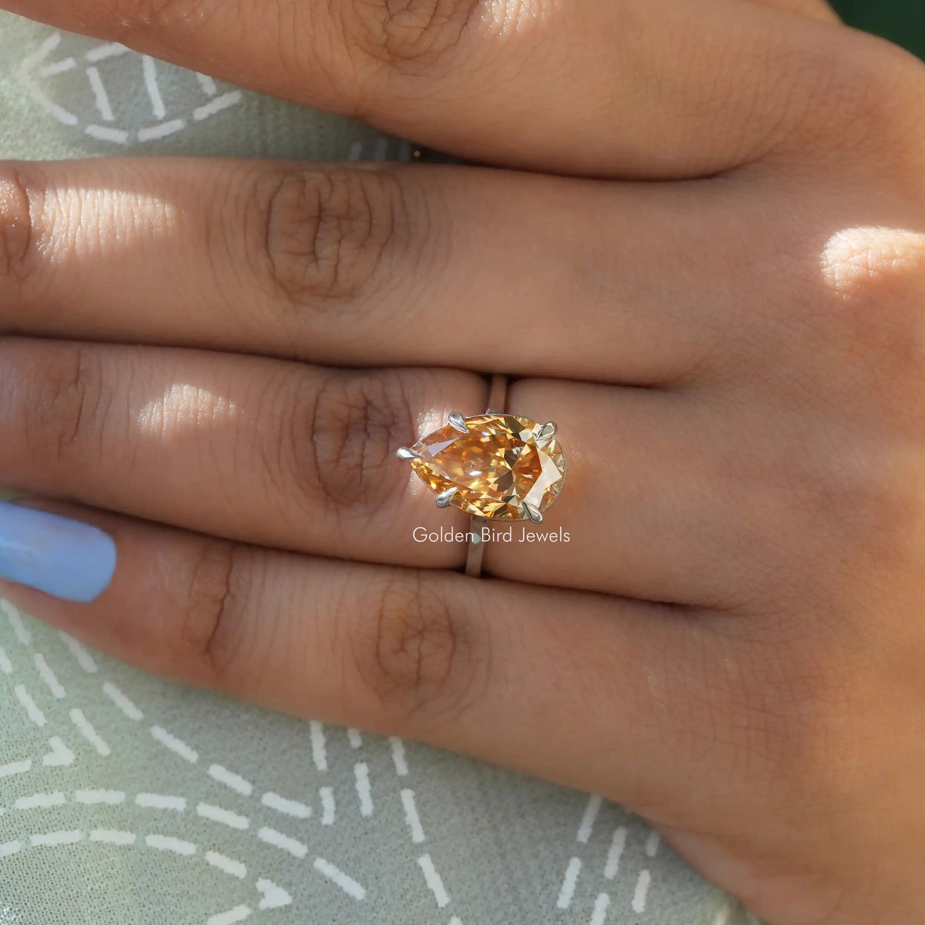 [Moissanite Pear Cut Solitaire Wedding Ring]-[Golden Bird  Jewels]
