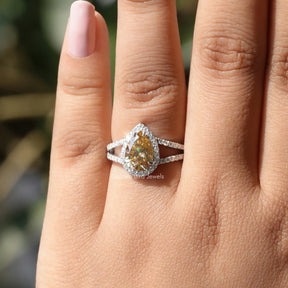 Pear Cut Moissanite Engagement Ring In White Gold