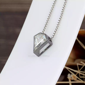 [Side view of colorless pentagon cut pendant]-[Golden Bird Jewels]