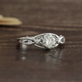[This moissanite anniversary ring made of round cut stone with 14k white gold]-[Golden Bird Jewels]