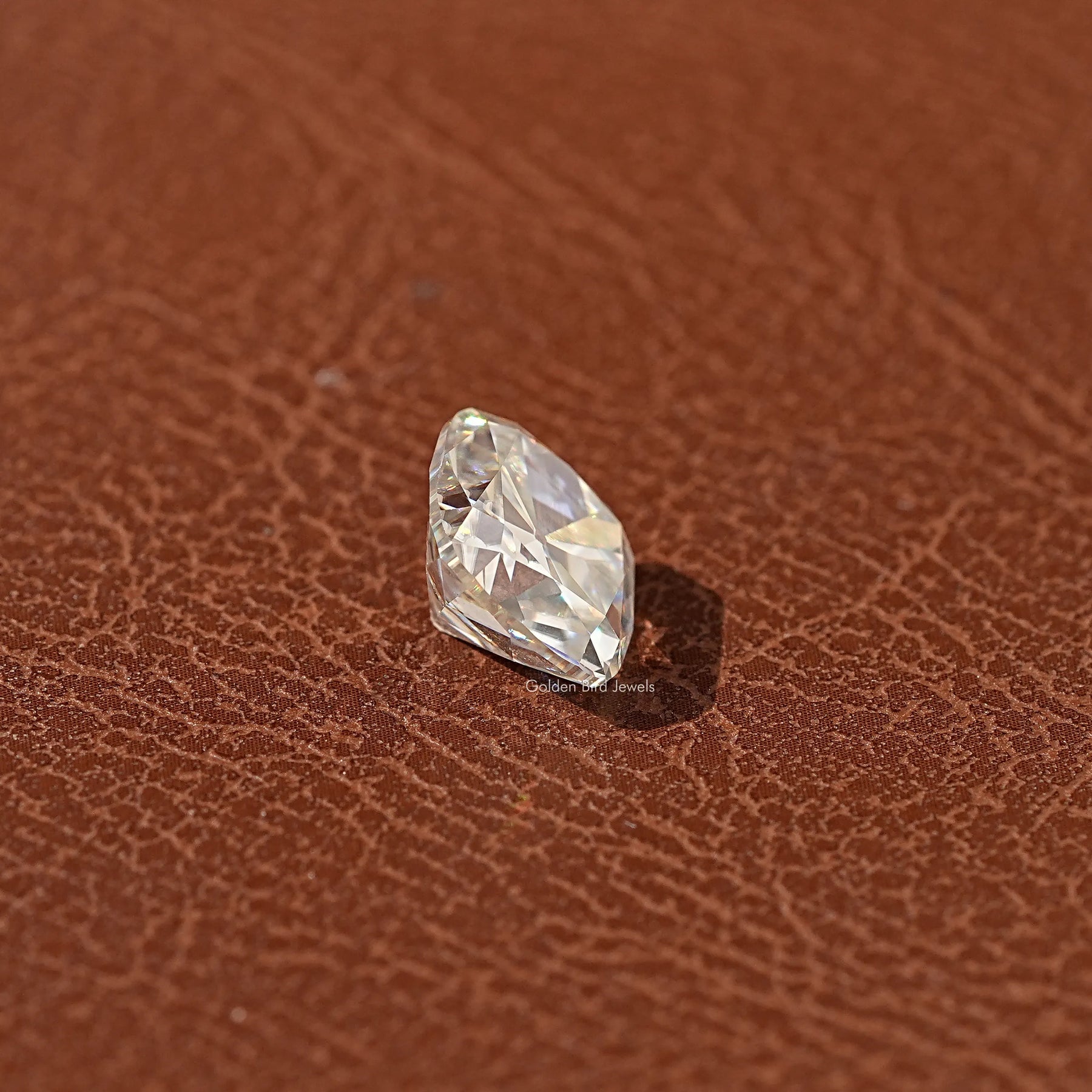 [Near Colorless Cushion Cut Stone]-[Golden Bird Jewels]