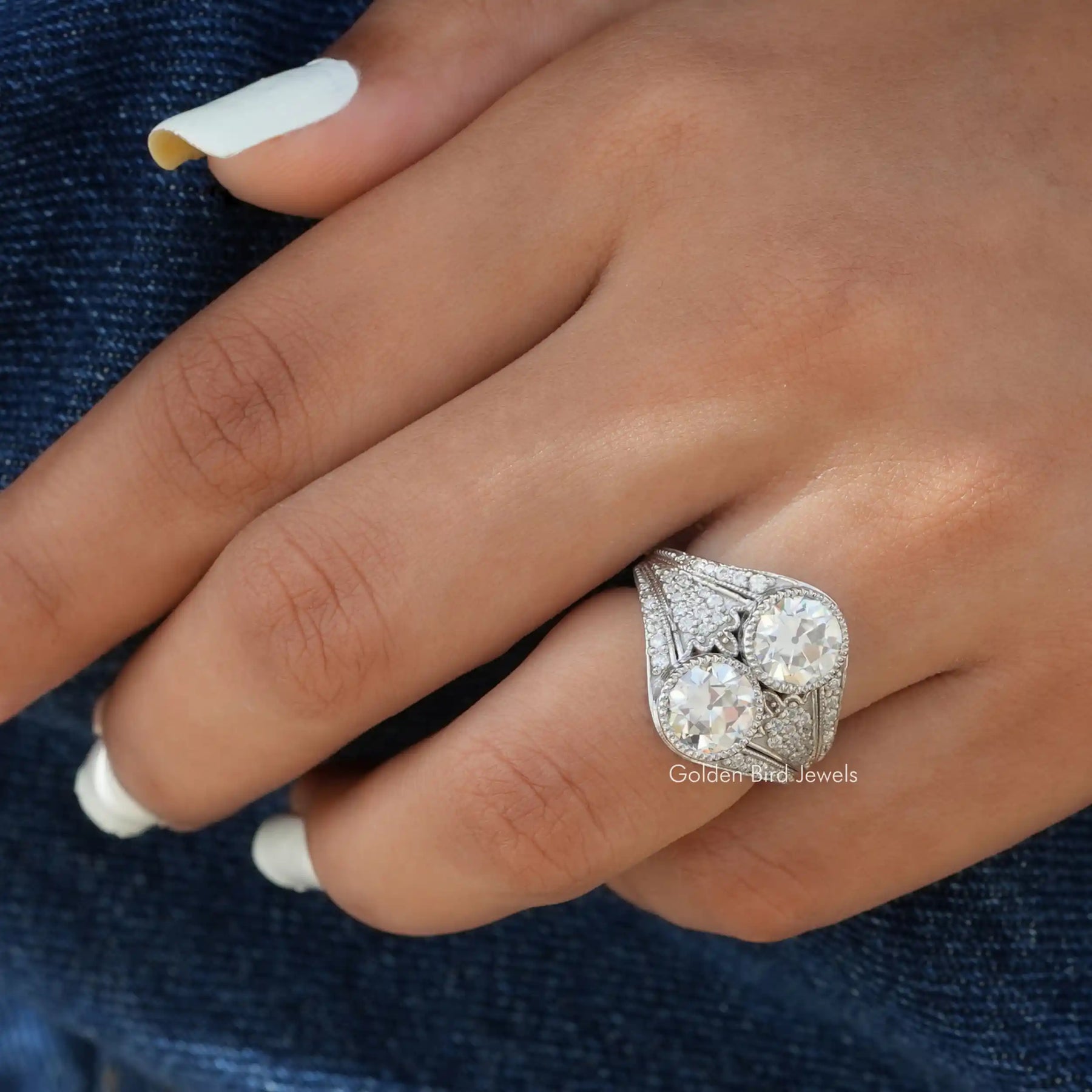 [Round Cut Moissanite Vintage Engagement Ring]-[Golden Bird Jewels]